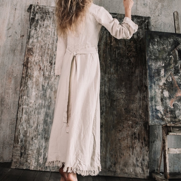 Custom linen wrap dress - Picture 3 of 5